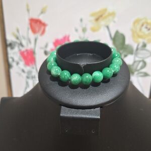 Elegant Green Jade Beaded Bracelet